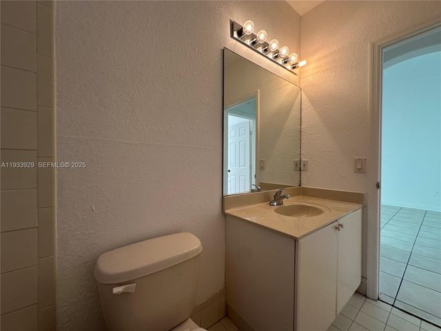 2755 SE 16th Ave 200, Homestead, FL 33035