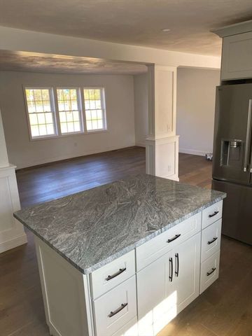 5 Frank Street, Chelmsford, MA 01863