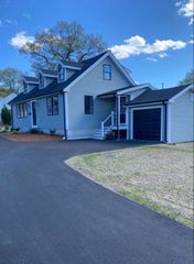 5 Frank Street, Chelmsford, MA 01863