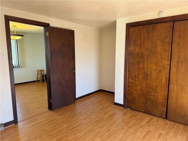 885 E Hill Dr, New Kensington, PA 15068