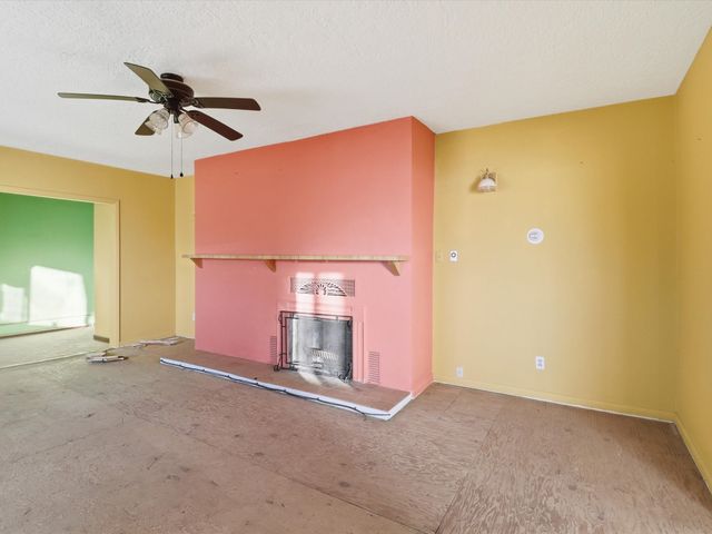 1414 Montana Vista Street, Espanola, NM 87532