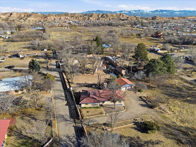 1414 Montana Vista Street, Espanola, NM 87532