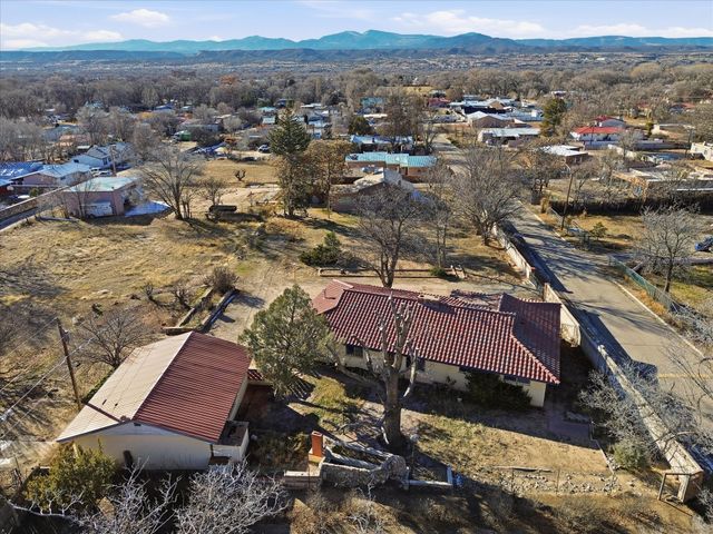 1414 Montana Vista Street, Espanola, NM 87532
