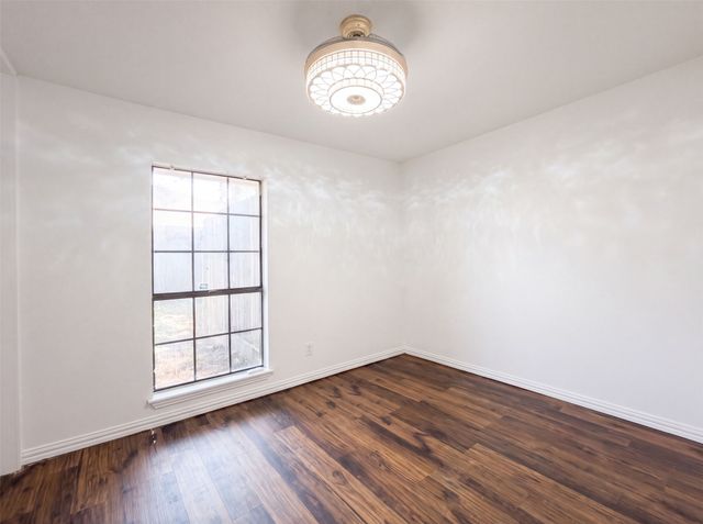 1613 Mullins Drive, Plano, TX 75025
