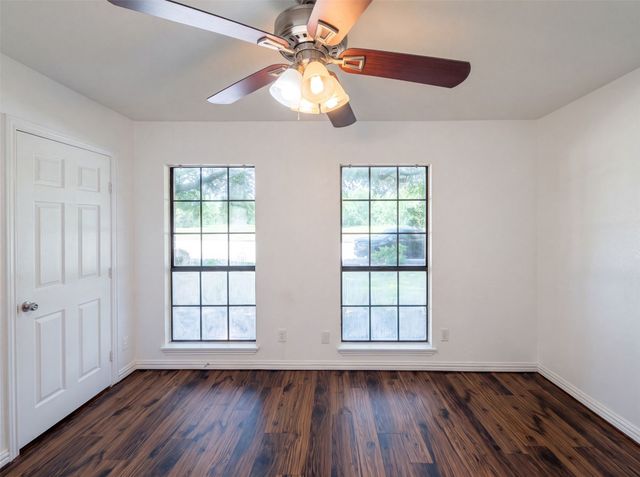 1613 Mullins Drive, Plano, TX 75025