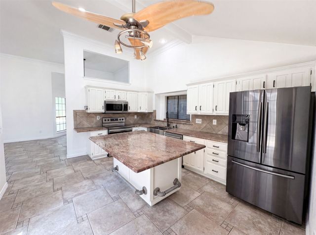 1613 Mullins Drive, Plano, TX 75025