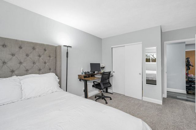 210 Brook Village Rd Apt 38, Nashua, NH 03062