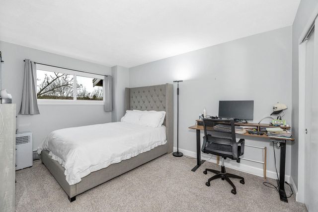 210 Brook Village Rd Apt 38, Nashua, NH 03062