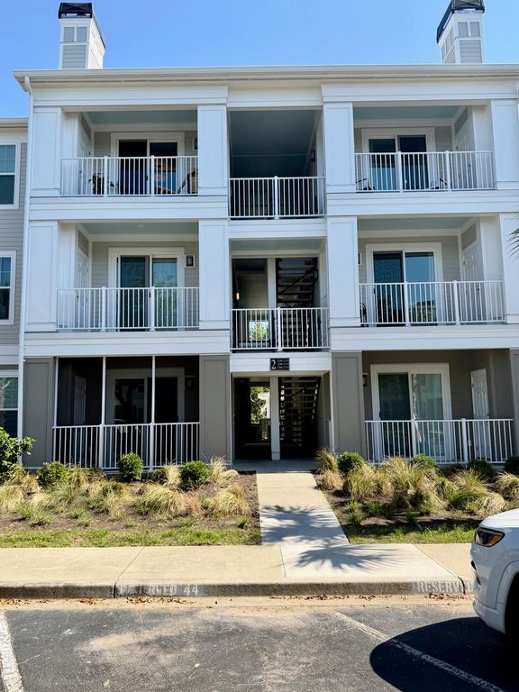 130 River Landing Drive 2107, Daniel Island, SC 29492