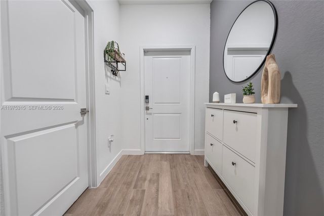 818 SE 17th St, Homestead, FL 33034