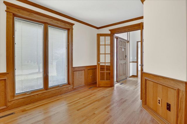 15161 Clifden Drive, Granger, IN 46530