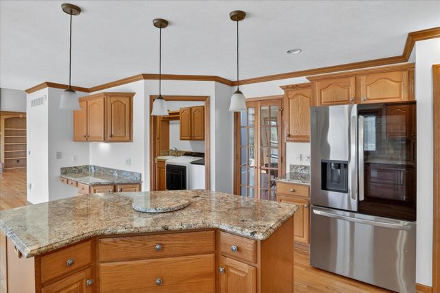15161 Clifden Drive, Granger, IN 46530