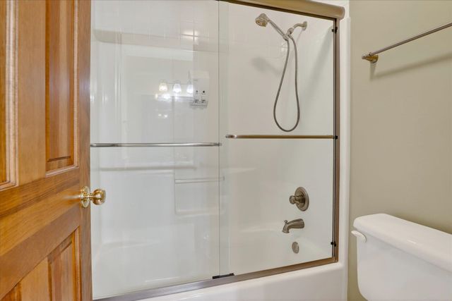 15161 Clifden Drive, Granger, IN 46530
