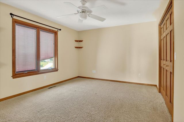 15161 Clifden Drive, Granger, IN 46530