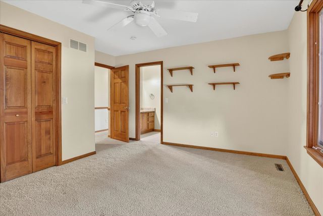 15161 Clifden Drive, Granger, IN 46530