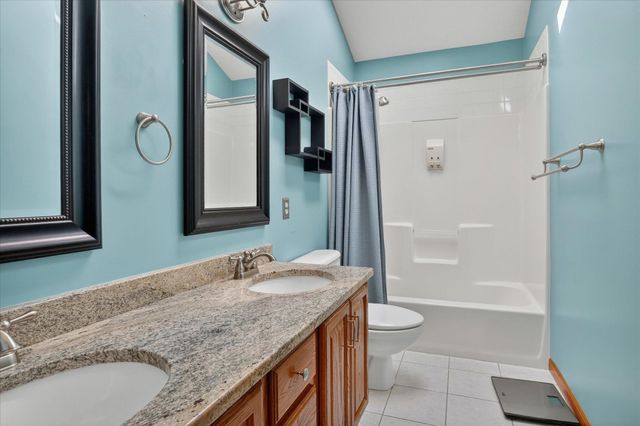 15161 Clifden Drive, Granger, IN 46530