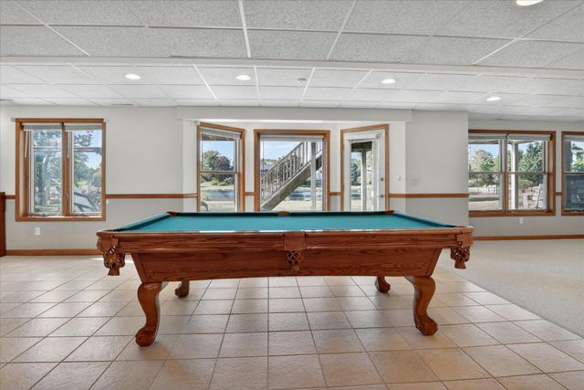 15161 Clifden Drive, Granger, IN 46530