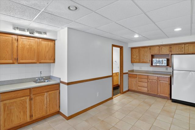 15161 Clifden Drive, Granger, IN 46530