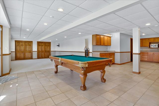 15161 Clifden Drive, Granger, IN 46530