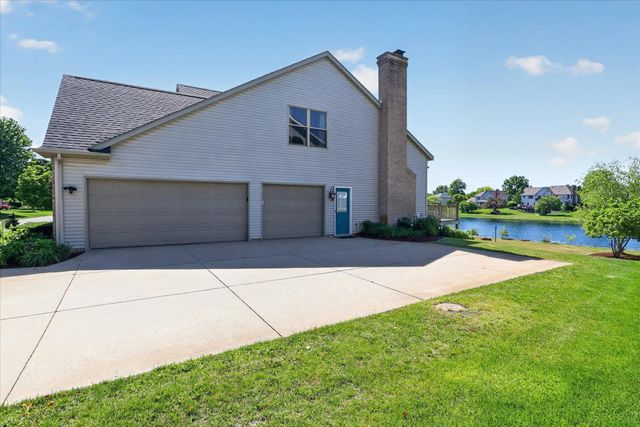 15161 Clifden Drive, Granger, IN 46530