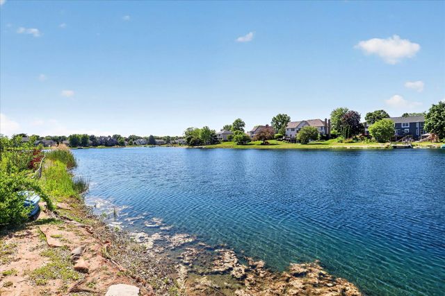 15161 Clifden Drive, Granger, IN 46530