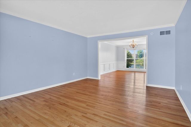 15161 Clifden Drive, Granger, IN 46530