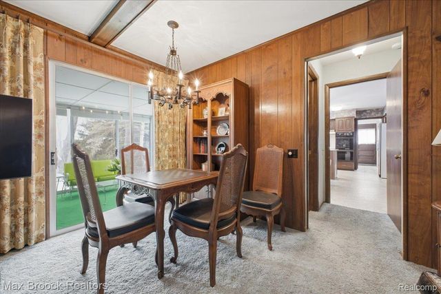 5956 Pinecroft Drive, West Bloomfield Charter Township, MI 48322