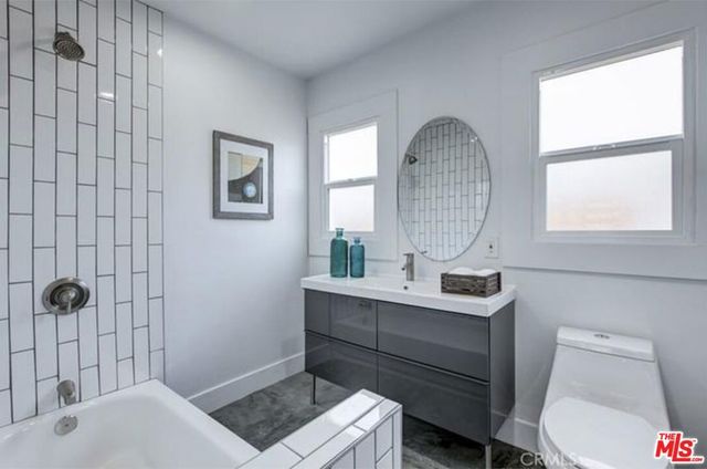 338 Walnut Avenue, Long Beach, CA 90802