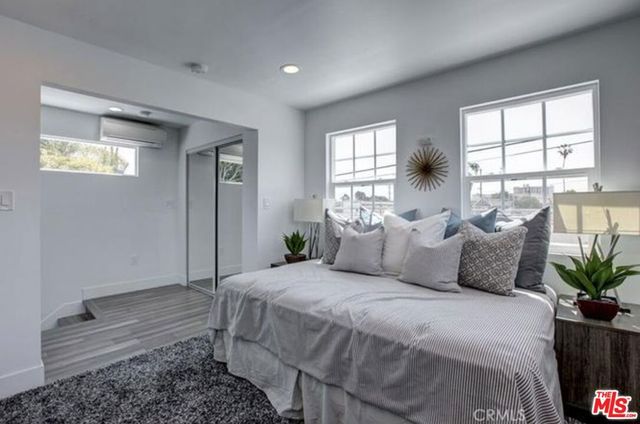 338 Walnut Avenue, Long Beach, CA 90802