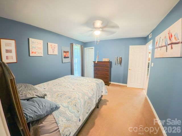 121 Wicklow Drive, Asheville, NC 28806