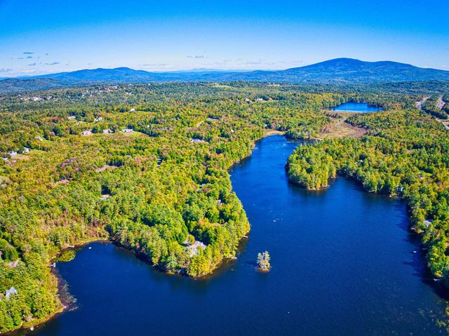 106-23 Fieldstone Lane, New London, NH 03257