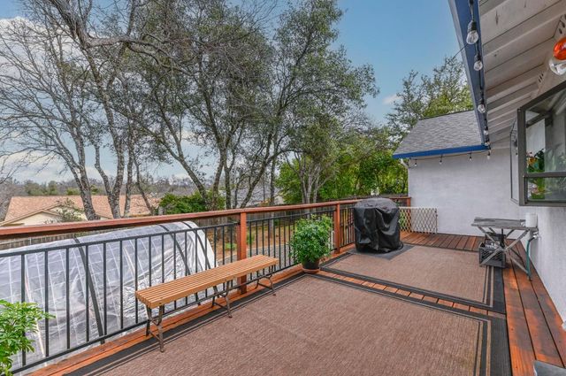 147 Rocky Ridge Ln, Angels Camp, CA 95222