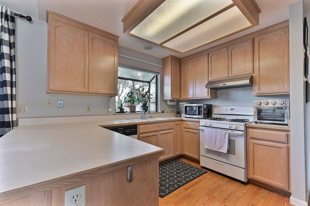 147 Rocky Ridge Ln, Angels Camp, CA 95222