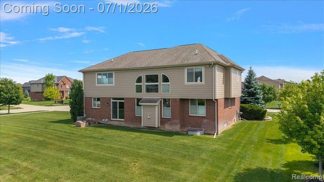 23001 Bentley Drive, Northville, MI 48167