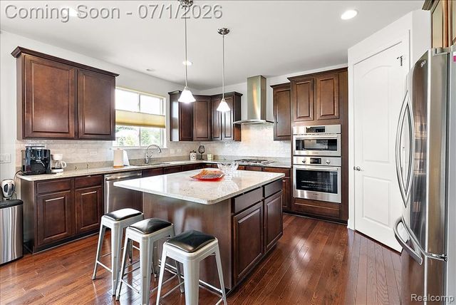 23001 Bentley Drive, Northville, MI 48167