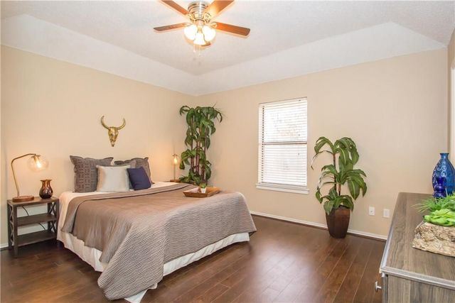 2405 Cranberry Lane, Euless, TX 76039