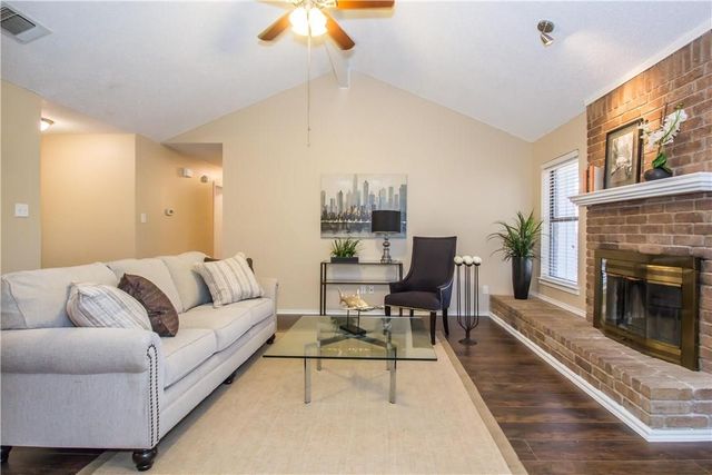 2405 Cranberry Lane, Euless, TX 76039