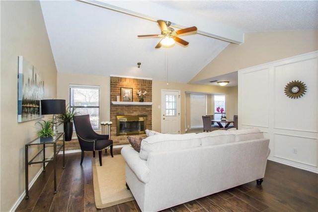 2405 Cranberry Lane, Euless, TX 76039