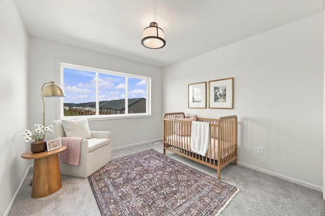 979 61st Avenue W, West Fargo, ND 58078