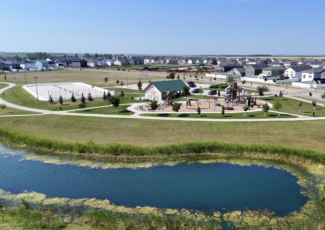 979 61st Avenue W, West Fargo, ND 58078