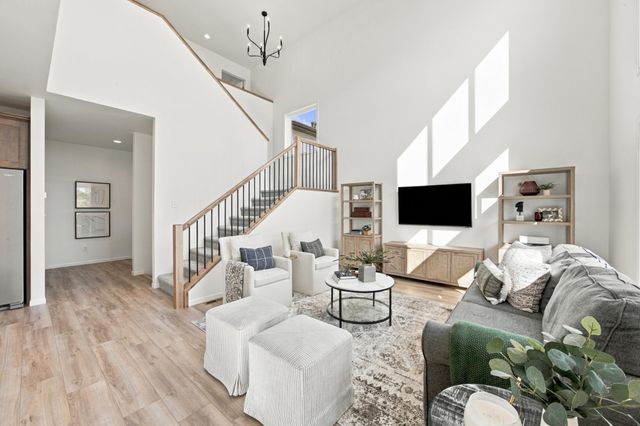 979 61st Avenue W, West Fargo, ND 58078
