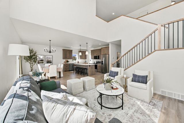 979 61st Avenue W, West Fargo, ND 58078
