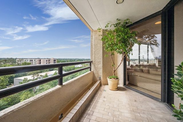 101 Westcott Street 905, Houston, TX 77007