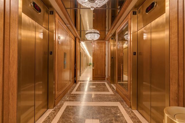 101 Westcott Street 905, Houston, TX 77007