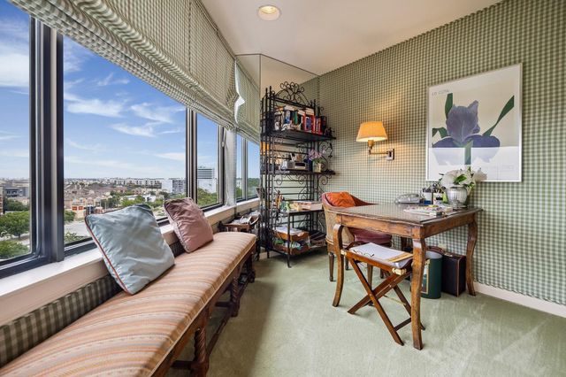 101 Westcott Street 905, Houston, TX 77007