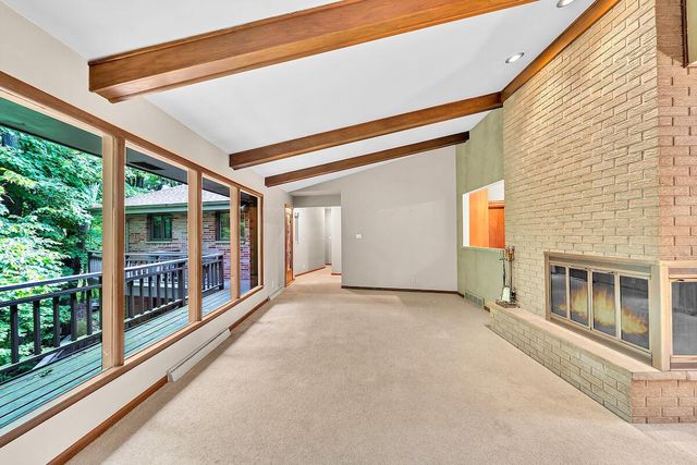1524 Spring Valley DRIVE, Racine, WI 53405