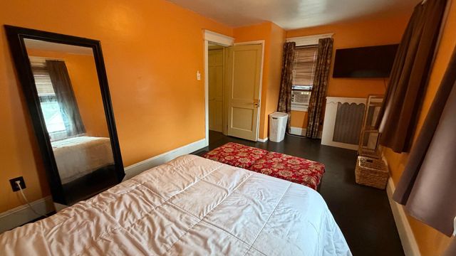 54 FINLEY AVE, Hamilton, NJ 08610