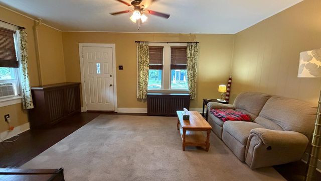 54 FINLEY AVE, Hamilton, NJ 08610