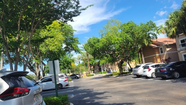 8851 WILES Road 307, Coral Springs, FL 33067