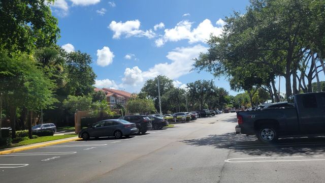 8851 WILES Road 307, Coral Springs, FL 33067
